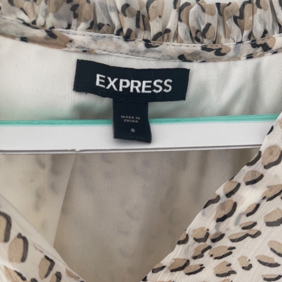 Worn once Leopard Trapaze Dress EXPRESS - Picture 2 of 3